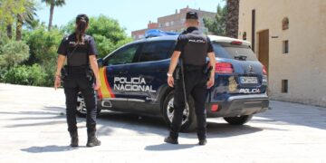 Detenidas dos mujeres por robar y agredir en una vivienda de València