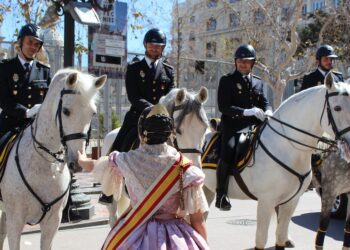 La Policía Nacional despliega un dispositivo especial para las Fallas 2024