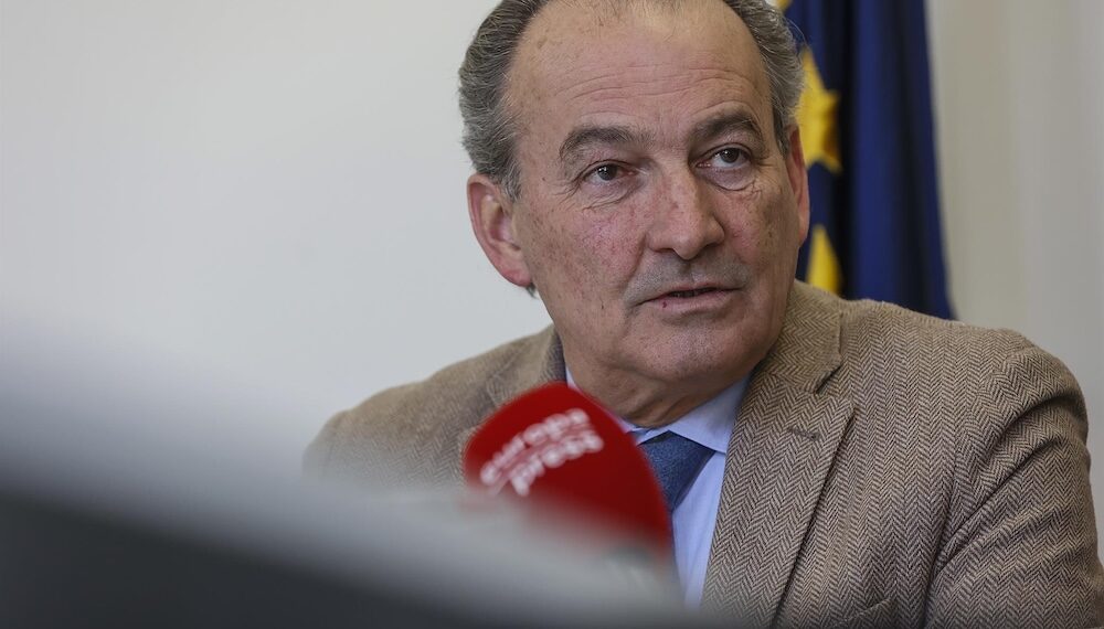 Aguirre cree que es un «error» desalar agua en Sagunt para enviarla a Barcelona