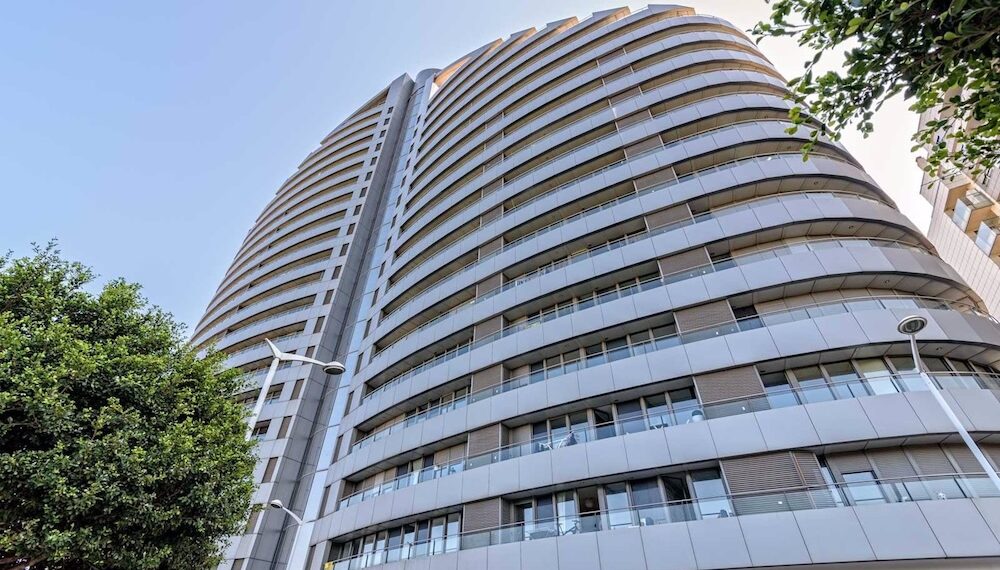 El edificio de Mislata similar al de Campanar pedirá un estudio de resistencia al fuego de materiales