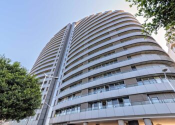 El edificio de Mislata similar al de Campanar pedirá un estudio de resistencia al fuego de materiales