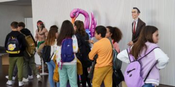 Más de 2.000 escolares han visitado la Exposición del Ninot de Torrent