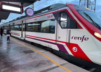 Cercanías operará 24 horas en Fallas