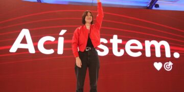 Morant acusa al PP de “blanquear el franquismo y tratar de reescribir la historia”