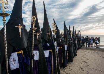 València renueva su apoyo a la Semana Santa Marinera