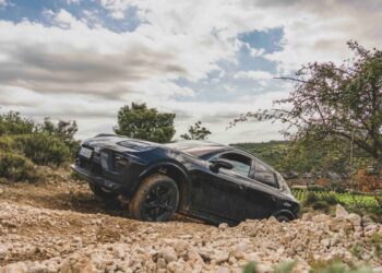 Porsche Macan eléctrico 2024: revolución en autonomía y eficiencia con pruebas extremas para el nuevo SUV premium