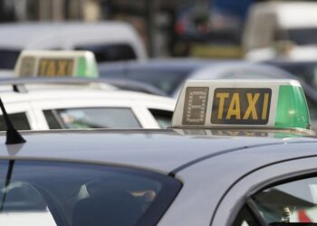 La demanda de taxis en València aumentará cerca de un 40% estas Fallas