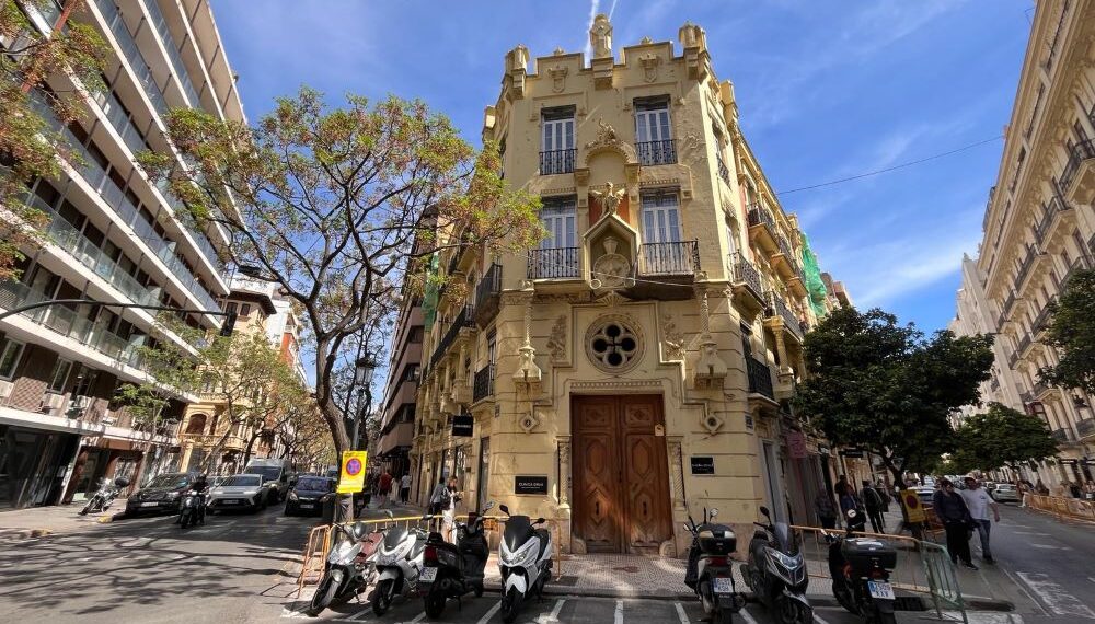 Luz verde a la restauración de la fachada de la Casa de los Dragones