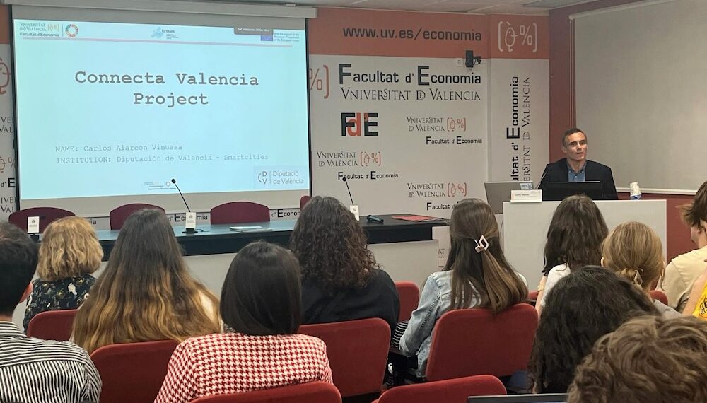 La Diputació muestra en la UV su modelo de digitalización de la gestión del turismo