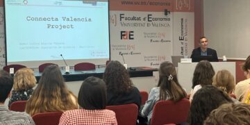 La Diputació muestra en la UV su modelo de digitalización de la gestión del turismo