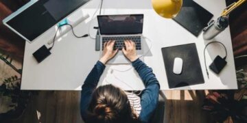 Labora y la UV estudian el impacto del teletrabajo