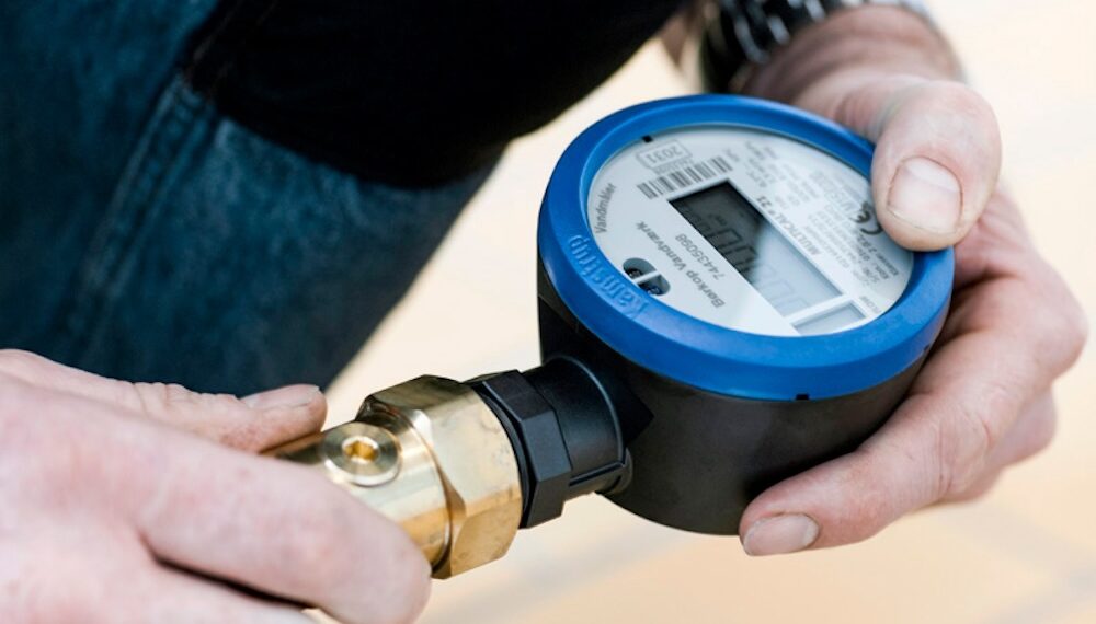 Más de un millar de contadores de agua inteligentes se instalan en Xàtiva