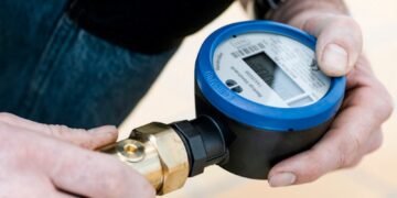 Más de un millar de contadores de agua inteligentes se instalan en Xàtiva