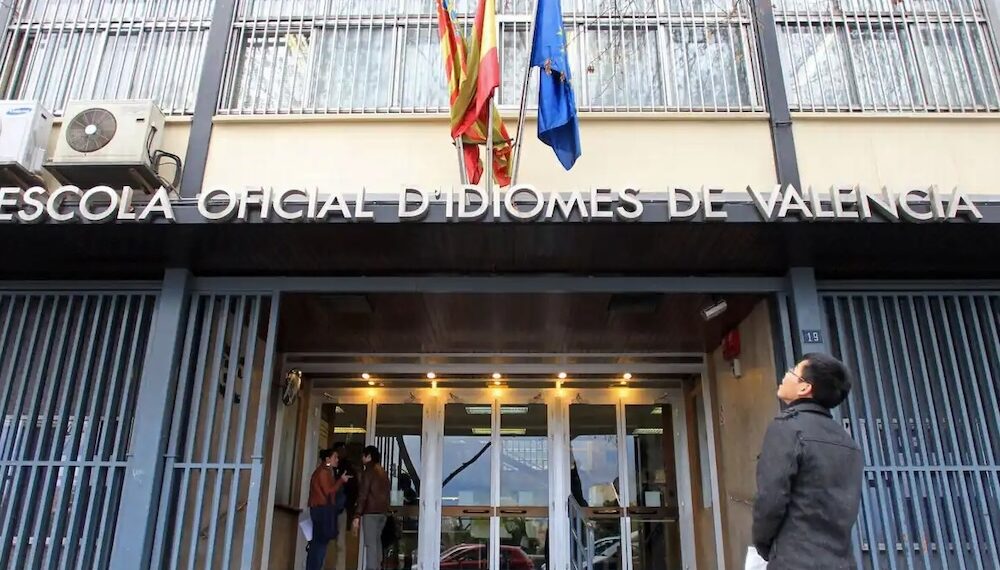 Las EOI ofertarán plazas suficientes para la demanda del curso 24/25