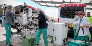 Profesionales de La Fe extraen en otros hospitales quince corazones para trasplante