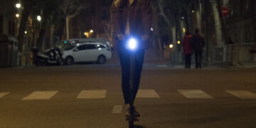 Sagunto intensifica la vigilancia de patinetes eléctricos y ciclomotores para mejorar la seguridad vial