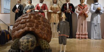 Xàtiva celebra la festividad del Corpus con la vuelta de los gigantes a la plaza de la Seu