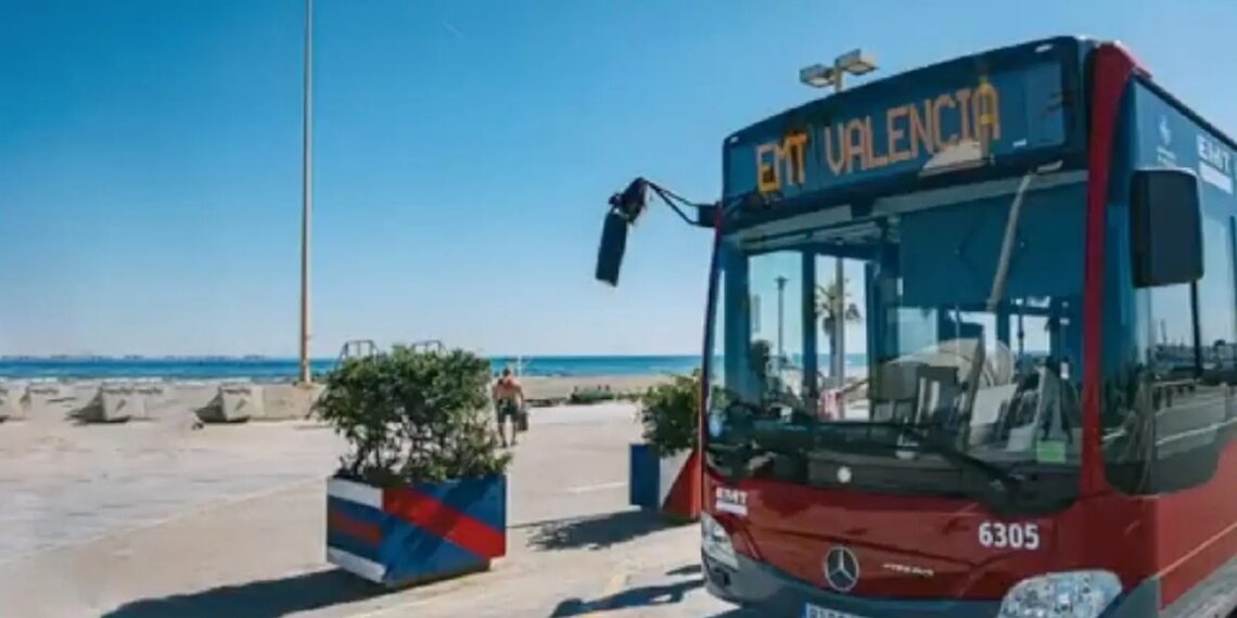EMT València lanza la operación verano con más de 11,5 millones de plazas en autobuses municipales