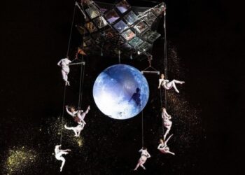 La Gran Feria de Valencia arranca este lunes con un espectáculo de danza aérea