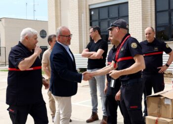 La Diputació de València activa una bolsa extraordinaria para incorporar a 50 bomberos en verano