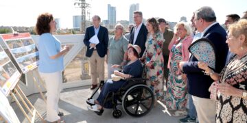 El Consell inaugura la nueva pasarela ciclopeatonal en Benimàmet
