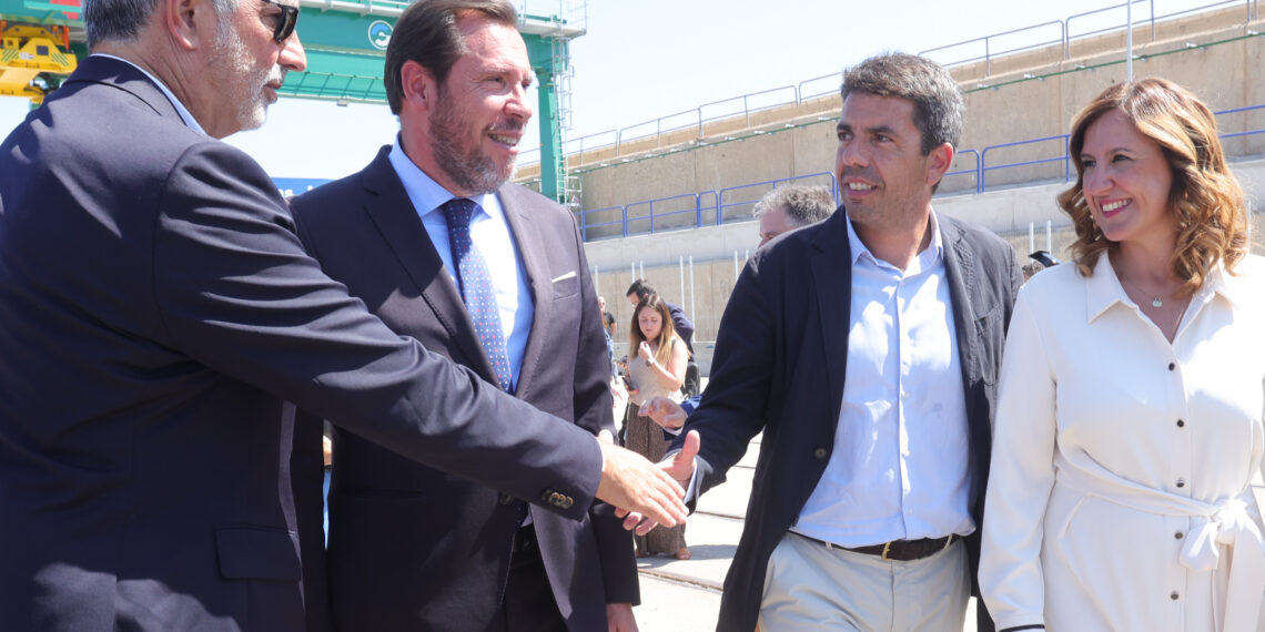 La Comunitat Valenciana inaugura la primera autopista marítimo-ferroviaria de España