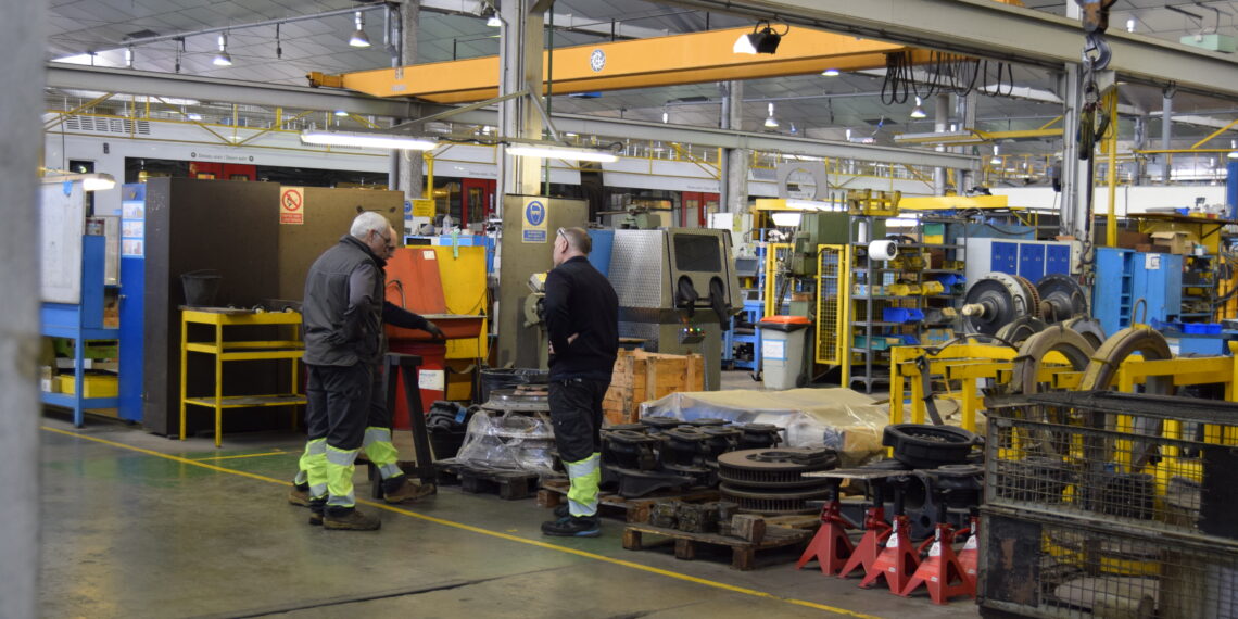 Ferrocarrils de la Generalitat Valenciana presenta 70 nuevas plazas de empleo