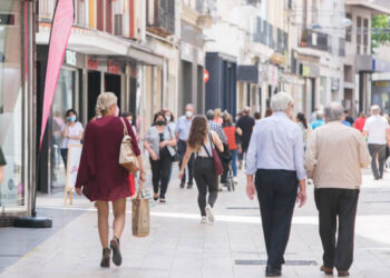 València apuesta por el comercio local con más de 27.000 bonos de 100 euros