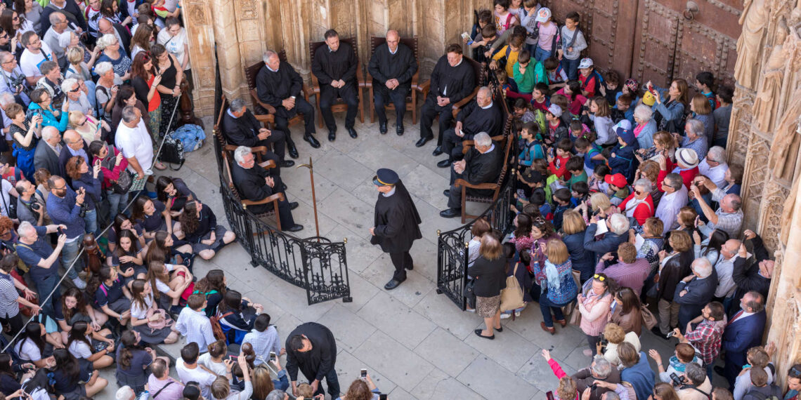 El Consell renueva la colaboración con el Tribunal de las Aguas, el Rollet de Gràcia de Aldaia y el Juzgado Privativo de Aguas de Orihuela