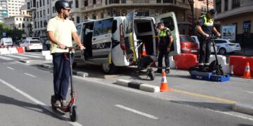 Un medidor sacará de la circulación los patinetes eléctricos que excedan la velocidad permitida en València
