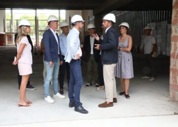 Carlos Mazón anuncia la construcción de un nuevo centro de salud en Mislata 
