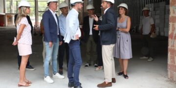 Carlos Mazón anuncia la construcción de un nuevo centro de salud en Mislata 