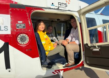 Martínez Mus destaca el papel clave del equipo aéreo en la prevención de incendios forestales en la Comunitat