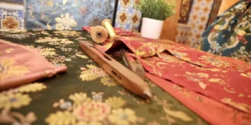 Vives y Marí confeccionará los espolines de las falleras mayores de València en 2025 y 2026