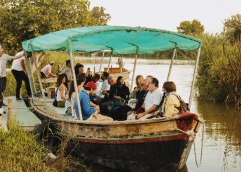 Vive la experiencia de ser ‘Arrocero por un Día’: un encuentro gastronómico en l’Albufera