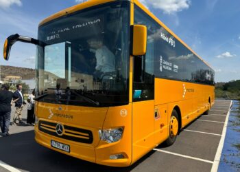 La Generalitat lanza un nuevo autobús entre Montserrat y Valencia triplicando la frecuencia