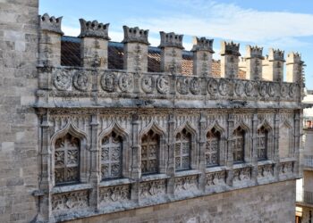 Las almenas de la Lonja de Valencia volverán a brillar preservando su patrimonio histórico