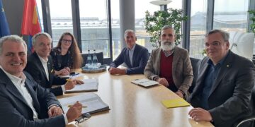 Feria Valencia acogerá APAEXPO By R+T en mayo de 2025, destacando la industria de puertas automáticas en España