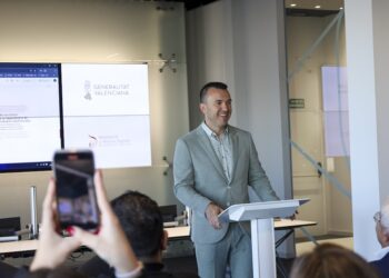 Mompó reivindica el periodisme de proximitat com a clau per a la cohesió social