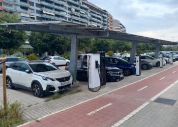 Valencia revoluciona la movilidad: 115 nuevos puntos de recarga eléctrica listos para 2024