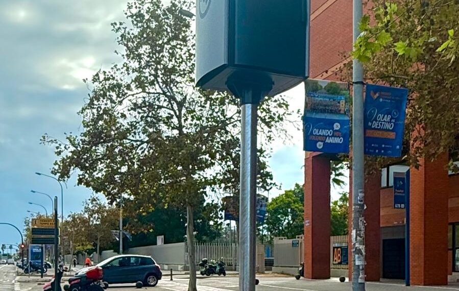 Instalados 6 nuevos radares de velocidad en Valencia