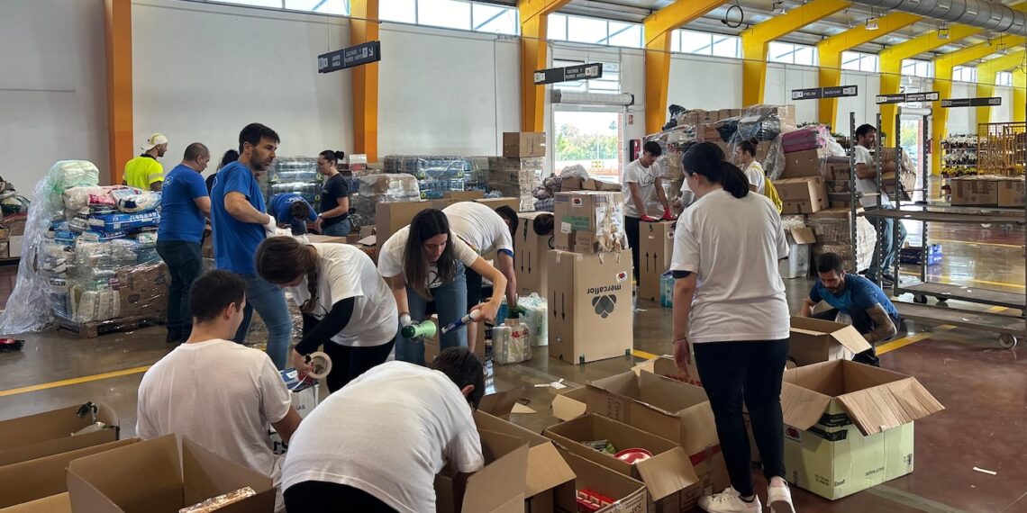 Mercavalencia distribuye más de 150 toneladas de ayuda para los pueblos afectados por la DANA