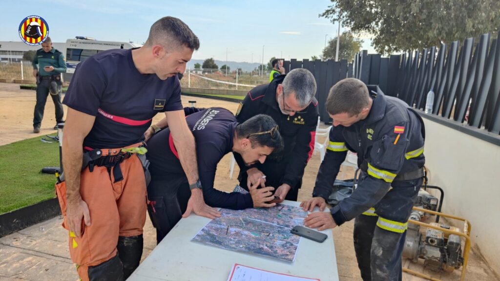 dana valencia bomberos