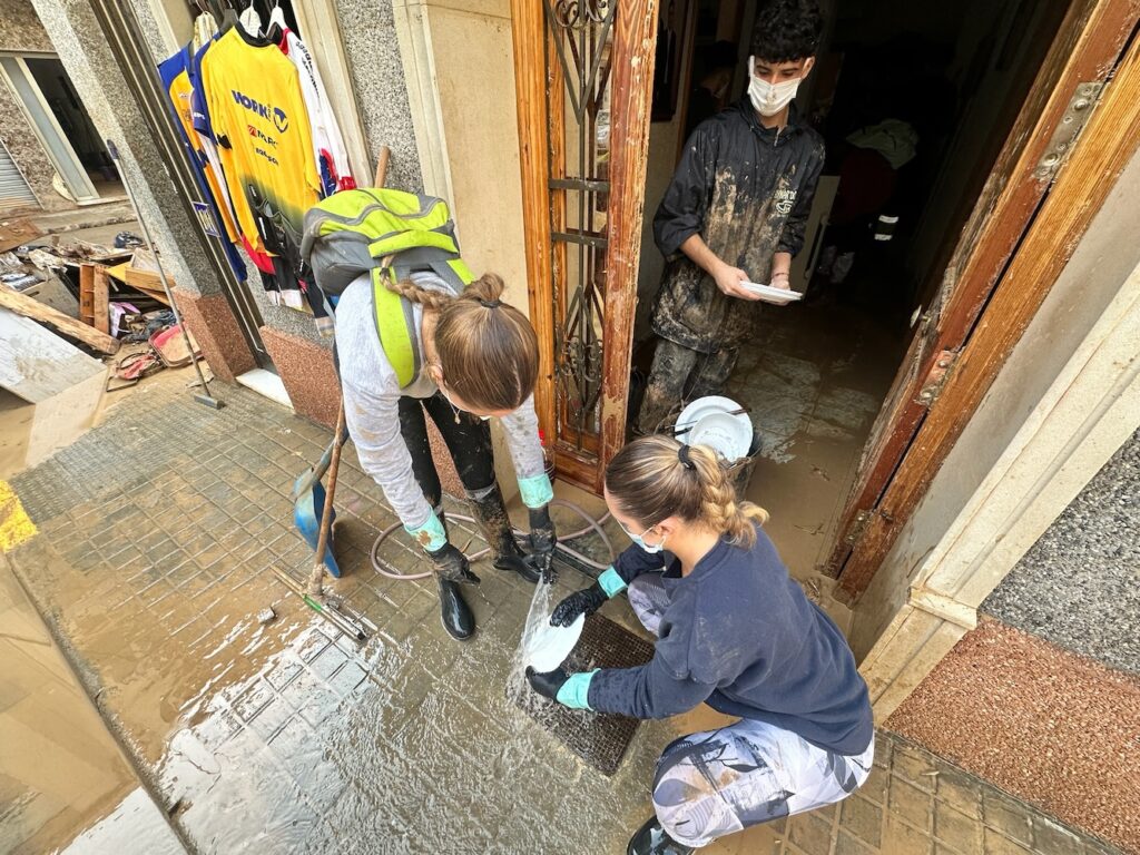 voluntarios DANA valencia 2024 noviembre