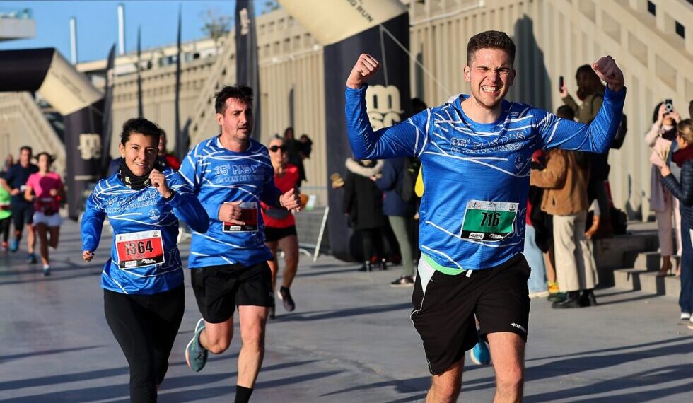 Valencia acoge la 36ª edición de la 10K Pas Ras al Port