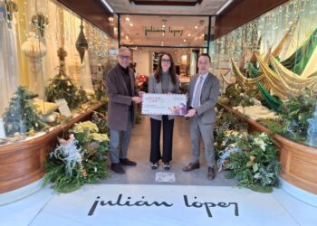 València premia los mejores escaparates de Navidad