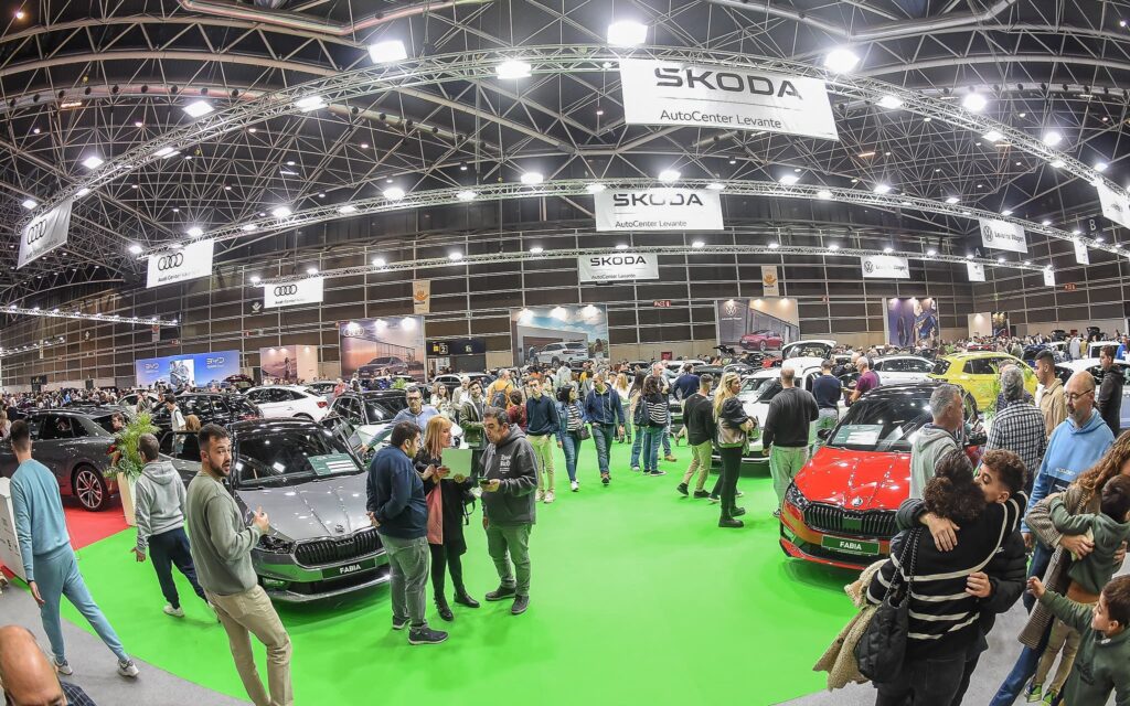 afluencia feria del automovil valencia 2024