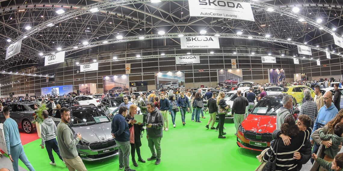 afluencia feria del automovil valencia 2024