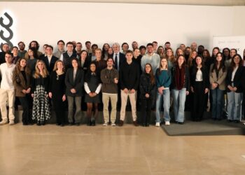 La Conselleria de Innovación impulsa la internacionalización con 70 becas Ivace Exterior para jóvenes especializados