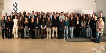 La Conselleria de Innovación impulsa la internacionalización con 70 becas Ivace Exterior para jóvenes especializados